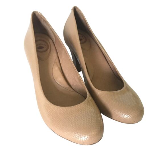 Nurture Shoes Pumps Womens Tan Reptile Pattern Upper Comfort Size 7.5 Medium - Picture 1 of 9